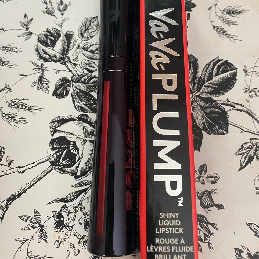 Buxom va va plump lipstick